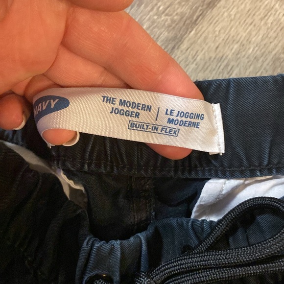 Mens old navy modern jogger - Picture 2 of 9